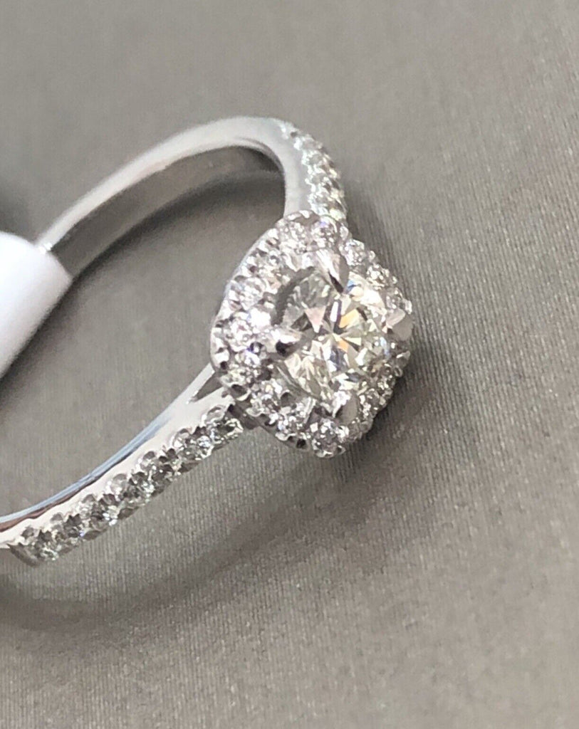 Solitaire square halo ring